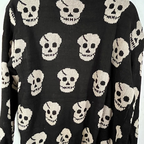 Black & White Skull Cardigan - Picture 2 of 2